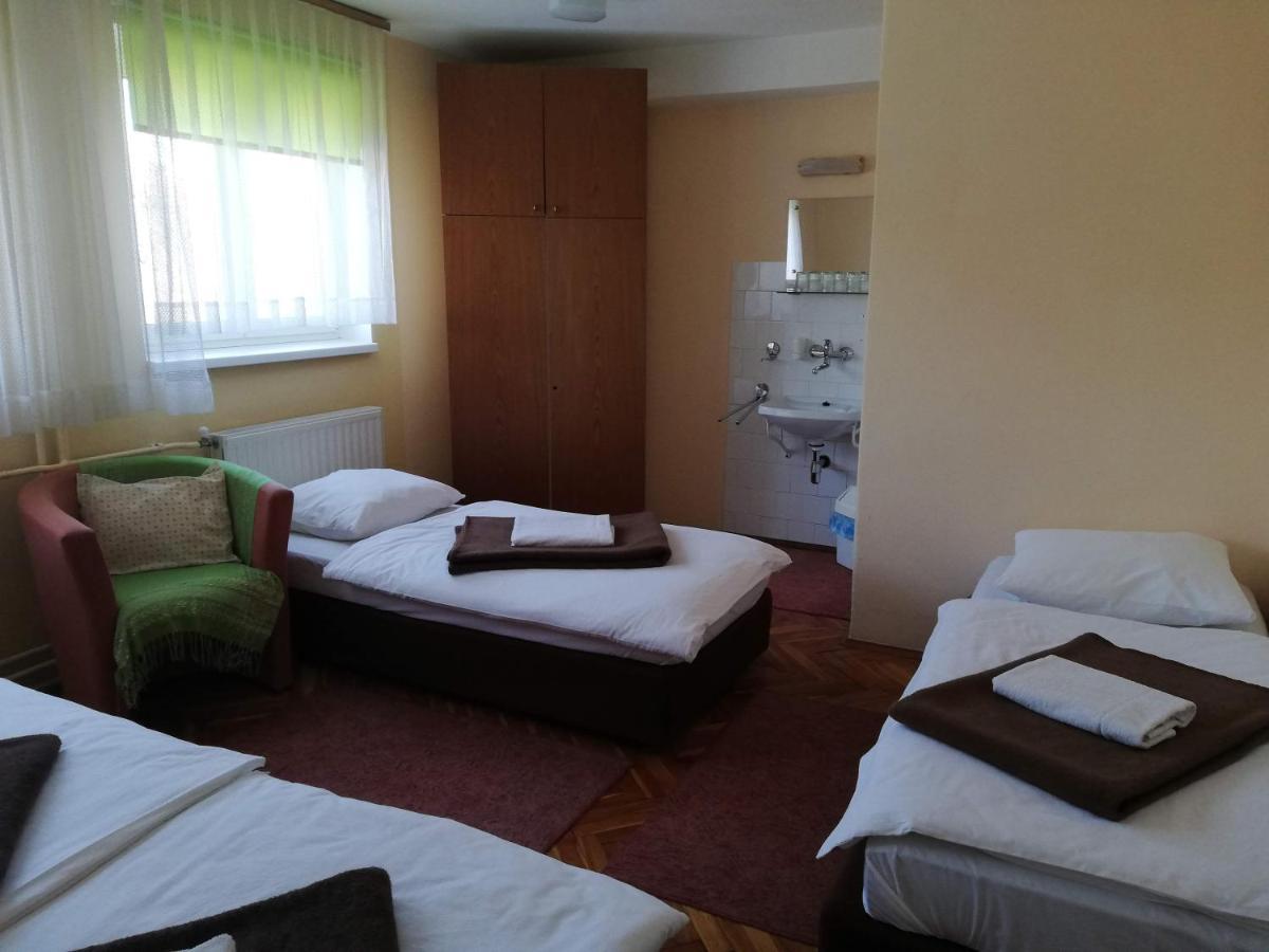 Guesthouse Arnika Фужине Экстерьер фото