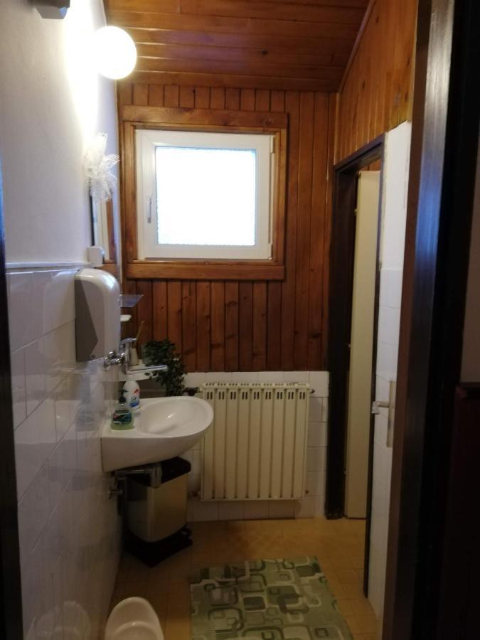 Guesthouse Arnika Фужине Экстерьер фото
